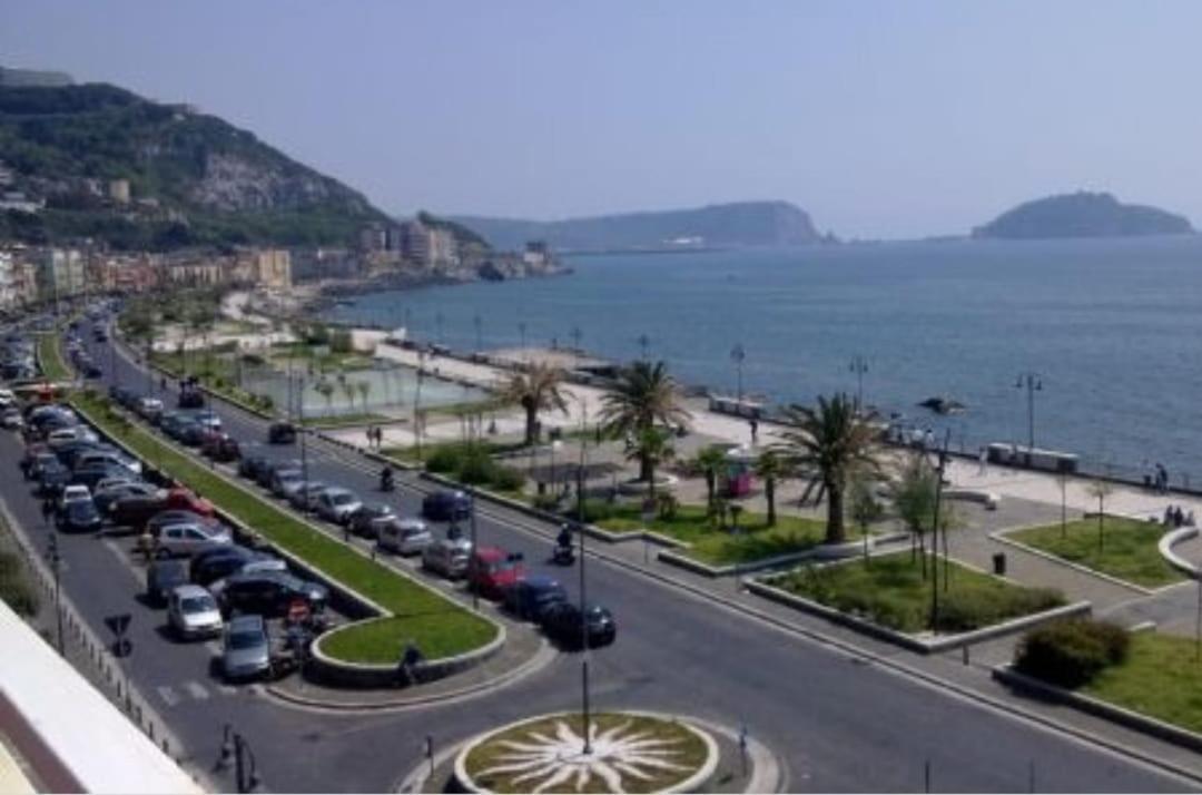 Casa Caprice Hotel Pozzuoli Exterior foto